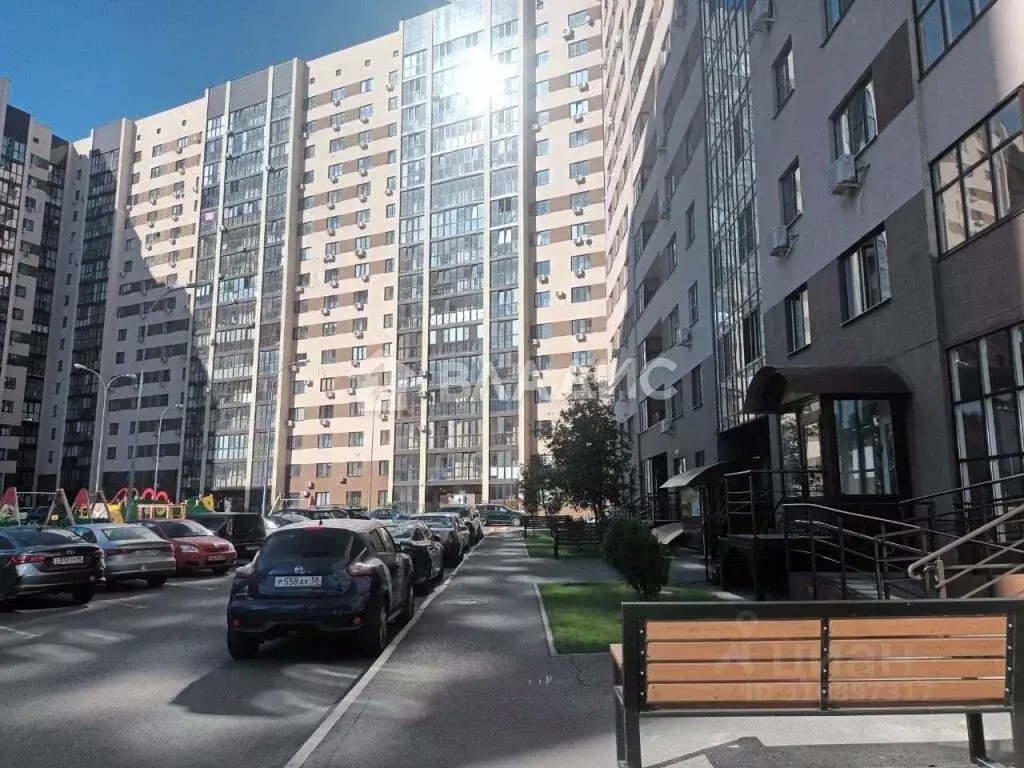 2-к кв. Пензенская область, Пенза ул. Мира, 65 (69.0 м) - Фото 0