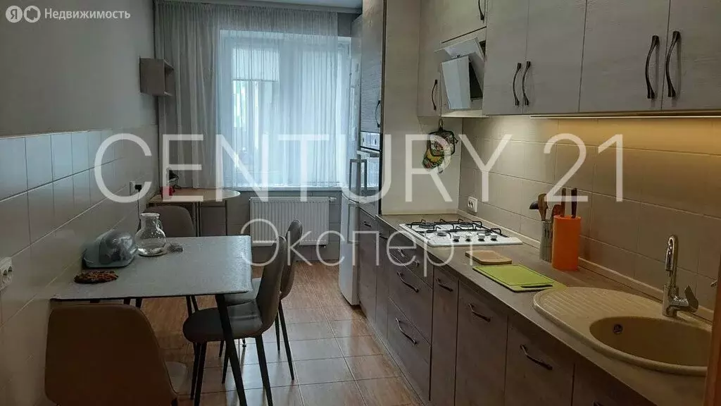 2-комнатная квартира: Калининград, улица Еловая Аллея, 50 (65 м) - Фото 0