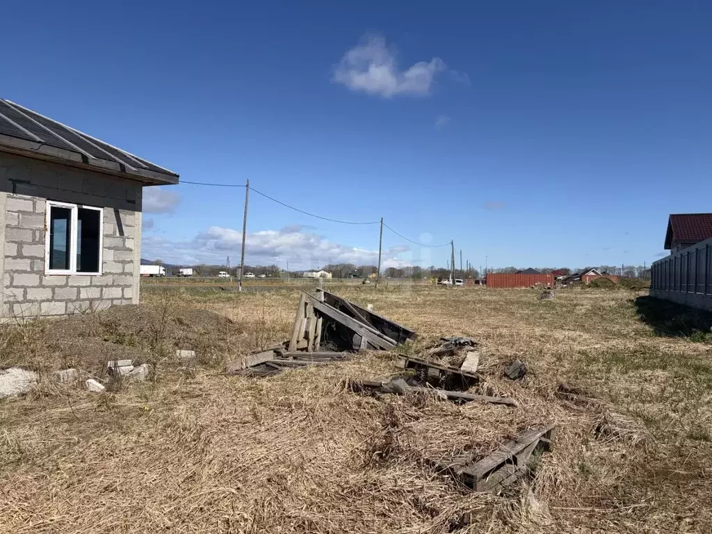 Участок в Сахалинская область, Южно-Сахалинск городской округ, с. ... - Фото 2