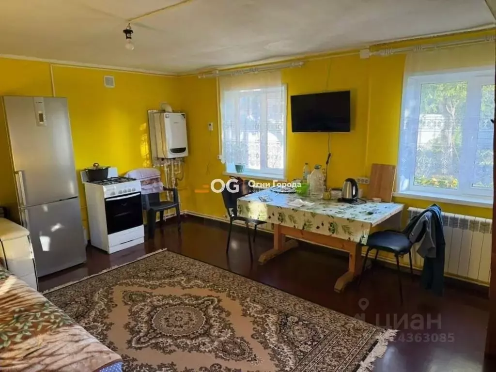 Дом в Брянская область, Брянский район, Супоневское с/пос, с. ... - Фото 1