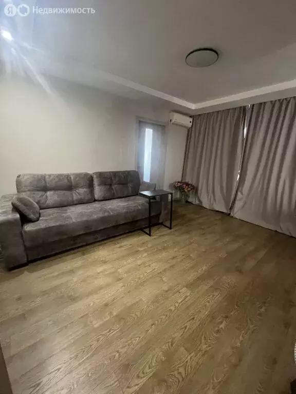 2-комнатная квартира: Екатеринбург, улица Начдива Онуфриева, 44 (36.6 ... - Фото 1