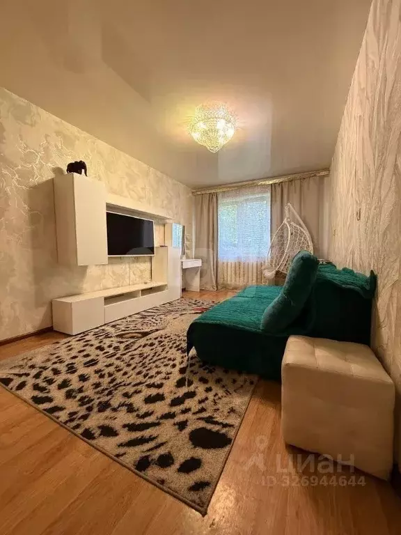 2-к кв. Омская область, Омск ул. 50 лет ВЛКСМ, 15 (44.2 м) - Фото 2