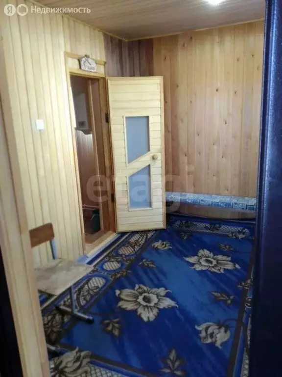 Дом в посёлок Рассвет, улица Металлургов (220 м) - Фото 1