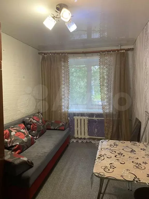 Комната 9,9 м в 5-к., 2/5 эт. - Фото 0