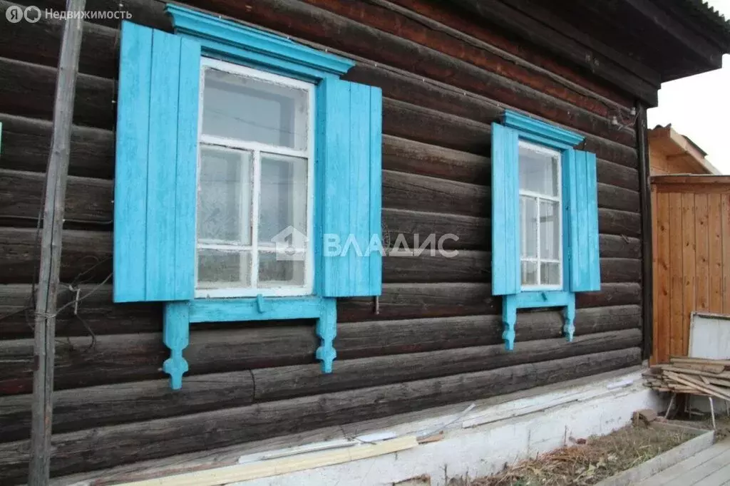 1-комнатная квартира: посёлок городского типа Усть-Баргузин, ... - Фото 1