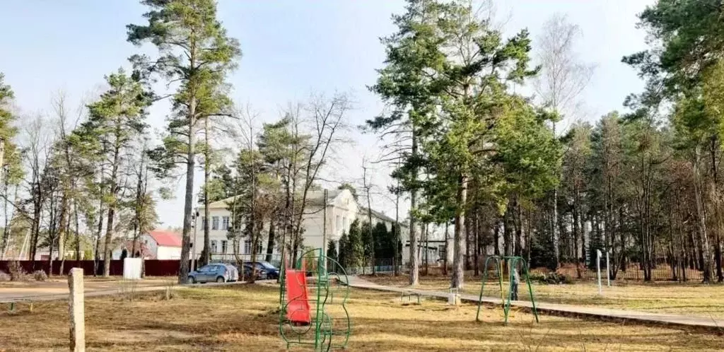 Участок в Калужская область, Дзержинский район, Товарково городское ... - Фото 0