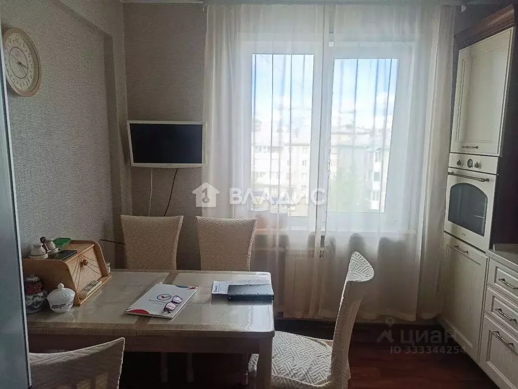 3-к кв. Иркутская область, Ангарск 17-й мкр, 13 (67.9 м) - Фото 1