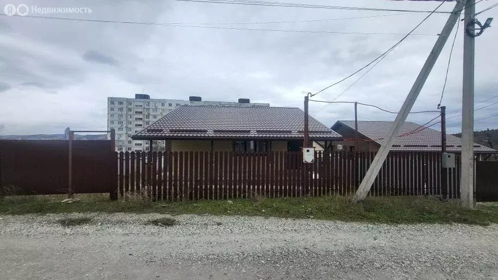 Дом в посёлок Верхнебаканский, Рыночный переулок, 14 (93.7 м) - Фото 1