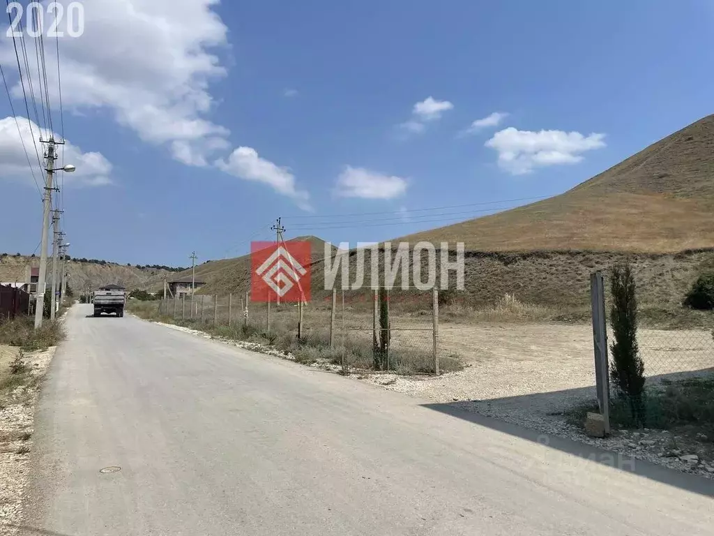 Участок в Крым, Судак ул. Манджил (5.0 сот.) - Фото 1