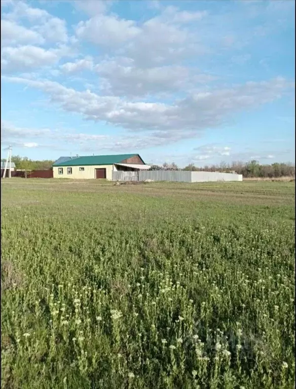 Дом в Саратовская область, Ершов ул. Медиков, 10 (130 м) - Фото 1