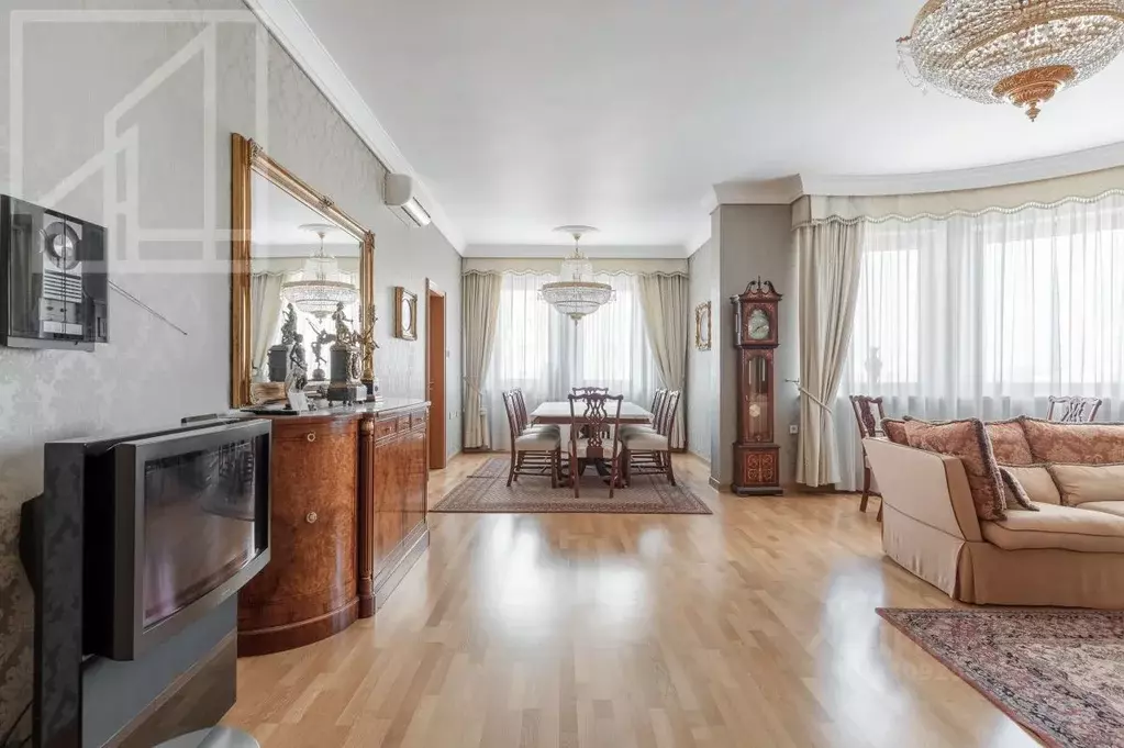 4-к кв. Москва ул. Островитянова, 10/1 (208.0 м) - Фото 1