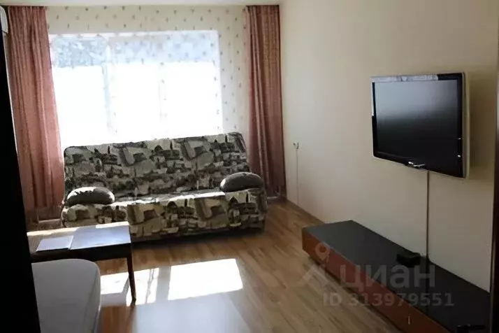 2-к кв. Приморский край, Владивосток ул. Толстого, 50 (50.0 м) - Фото 1