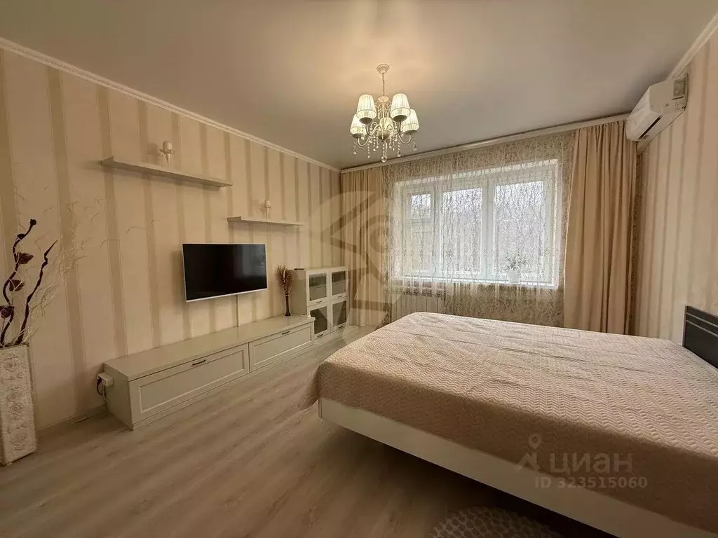 1-к кв. Белгородская область, Старый Оскол Космос мкр, 14 (40.0 м) - Фото 1