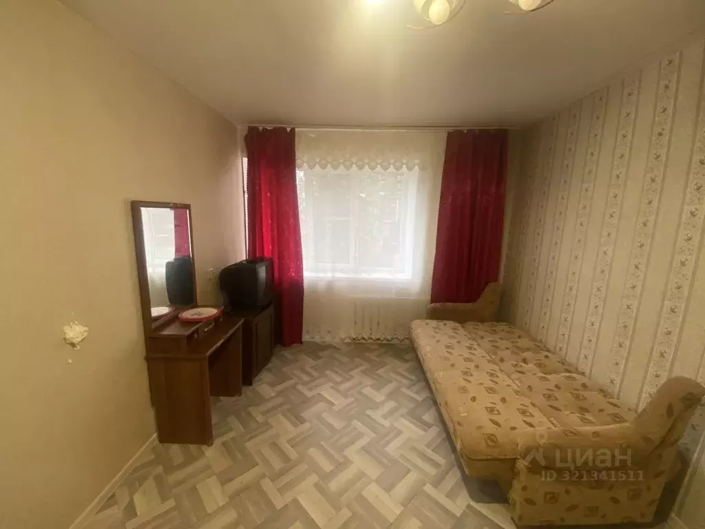 Комната Псковская область, Псков ул. Максима Горького, 51 (17.6 м) - Фото 0