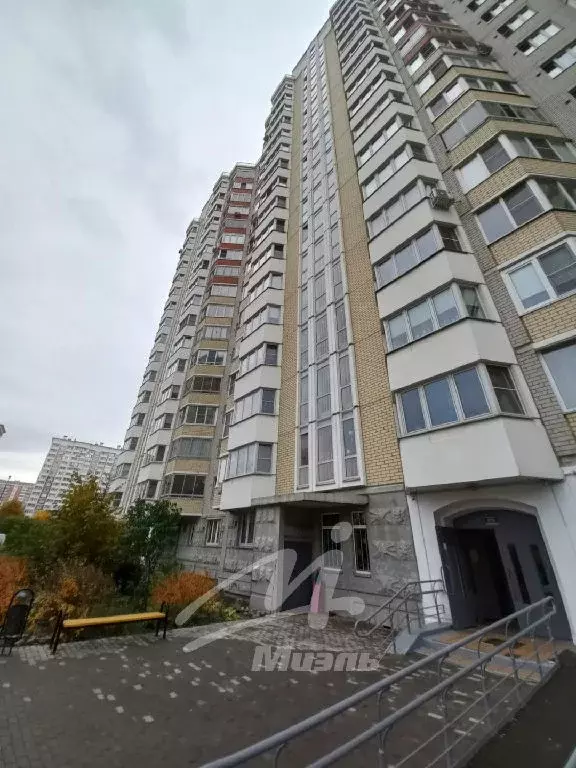 Продается 2-комнатная квартира - Фото 2