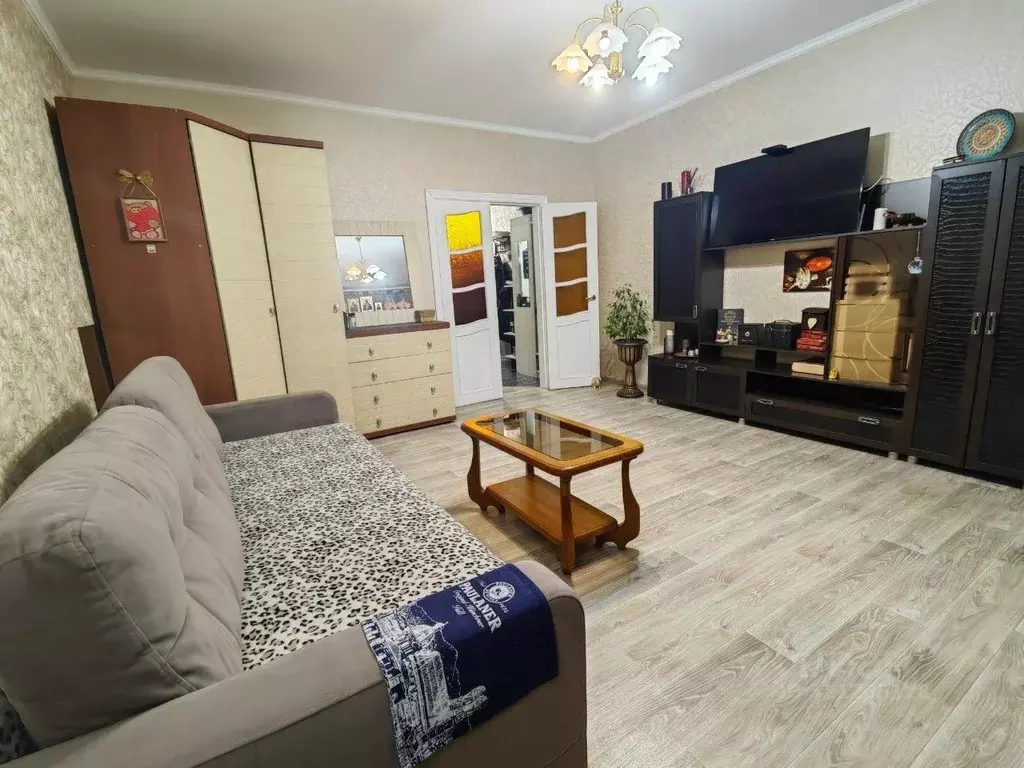 3-к кв. Саха (Якутия), Якутск ул. Дзержинского, 36/1 (66.0 м) - Фото 1