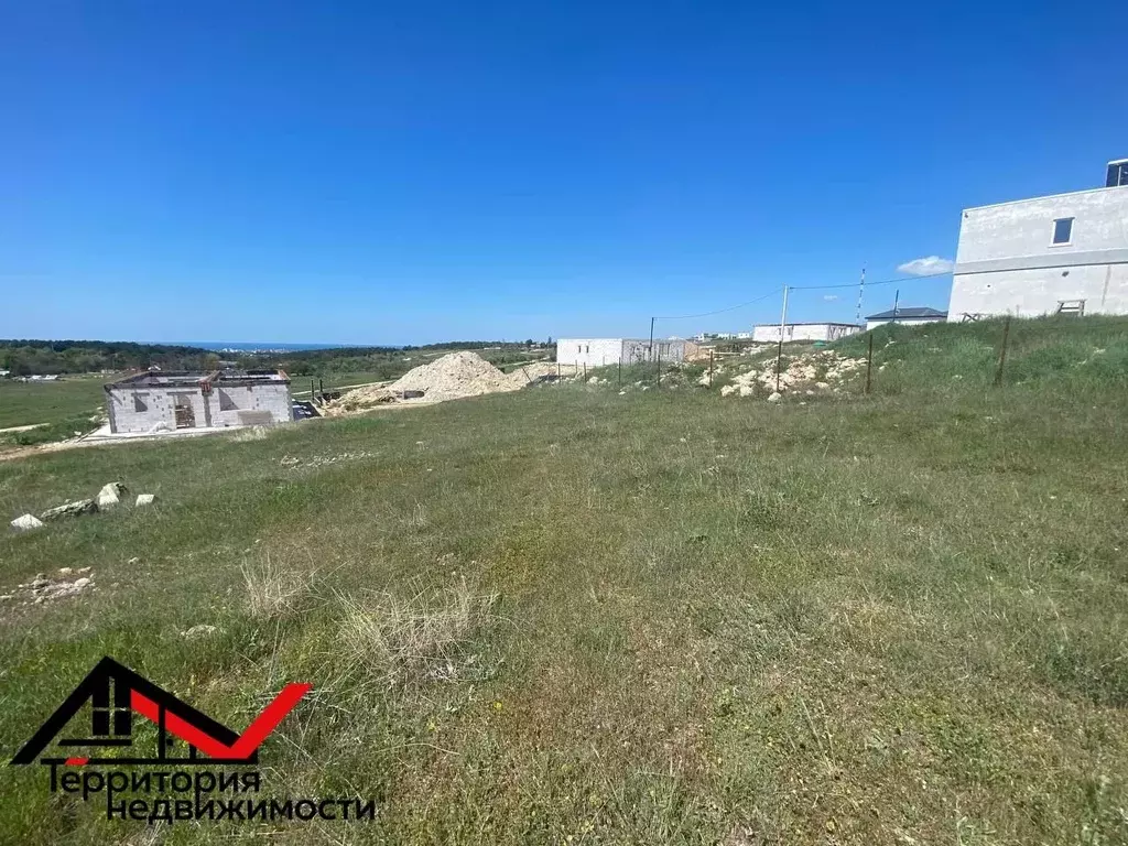 Участок в Севастополь ул. 4-я Комендорская, 1 (4.4 сот.) - Фото 1