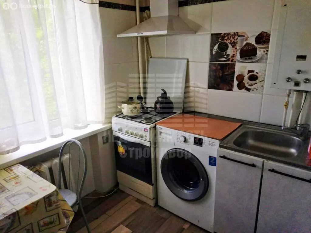 3-комнатная квартира: Таганрог, улица Шаумяна, 12 (54 м) - Фото 2