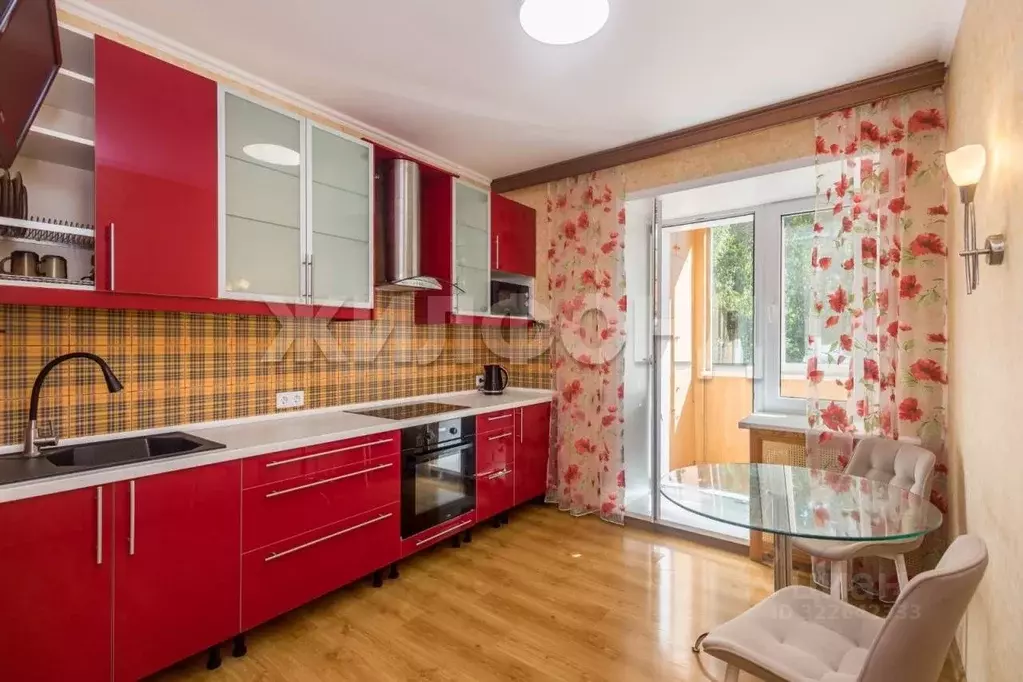 2-к кв. Алтайский край, Барнаул ул. Антона Петрова, 247А (63.4 м) - Фото 1