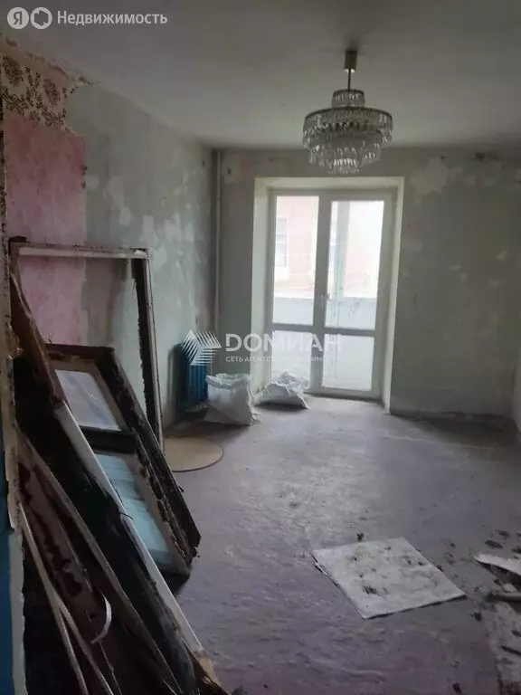 4-комнатная квартира: Новочеркасск, улица Фрунзе, 21 (86 м) - Фото 0