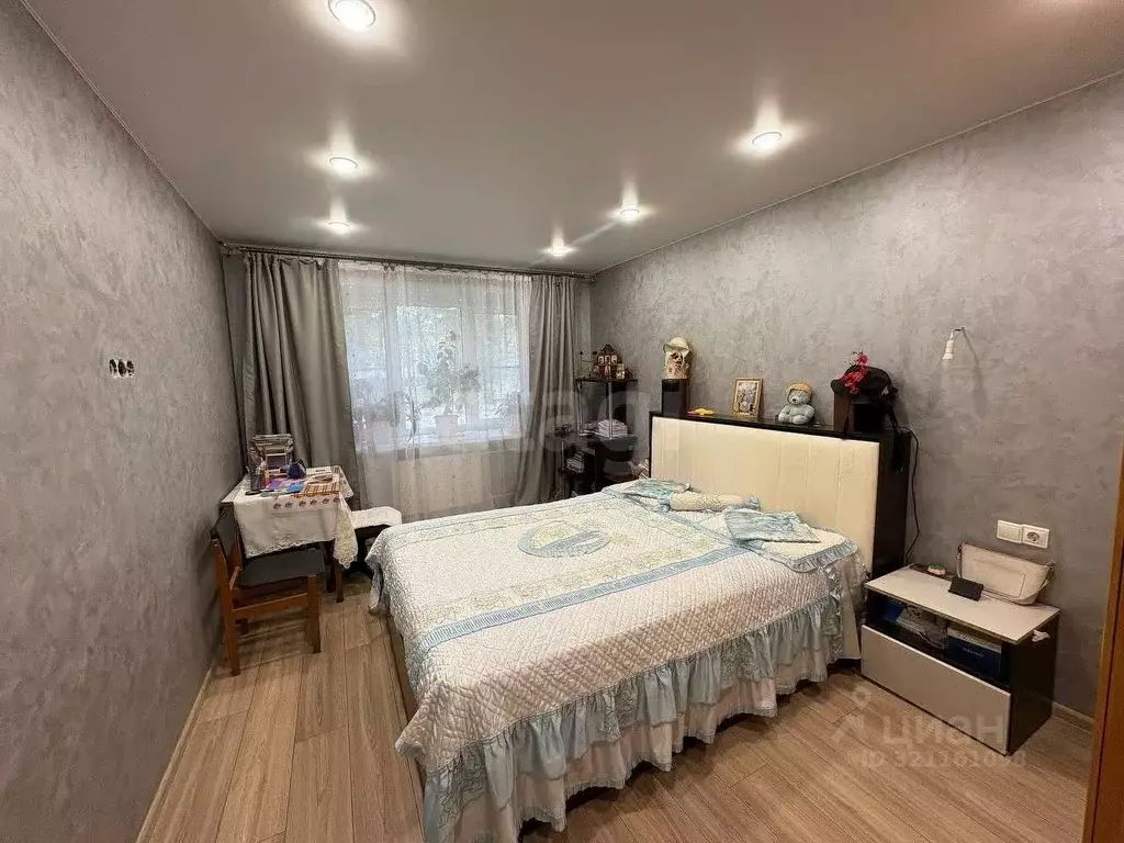 2-к кв. Калужская область, Обнинск ул. Красных Зорь, 29 (50.5 м) - Фото 1