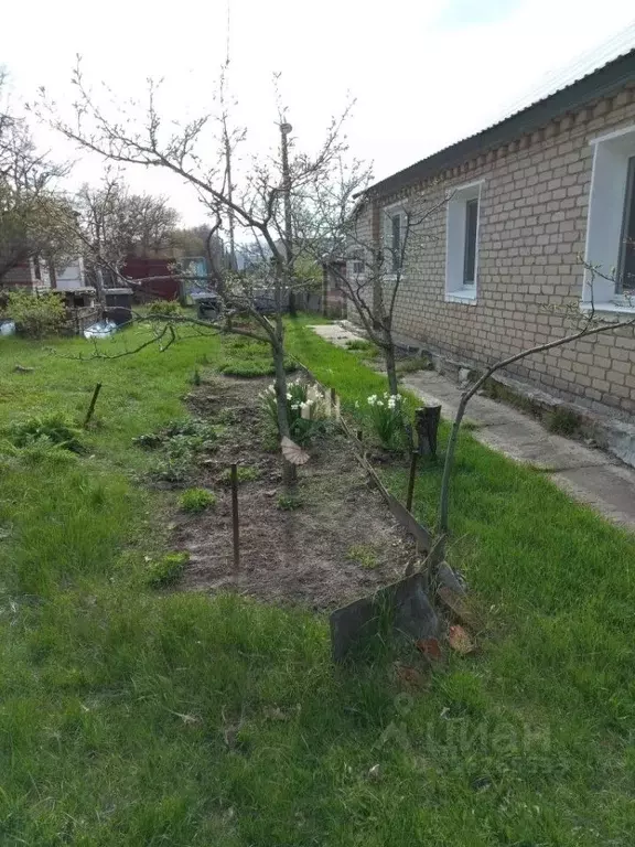 Дом в Саратовская область, Красный Октябрь рп ул. 8 Марта, 22 (121 м) - Фото 1