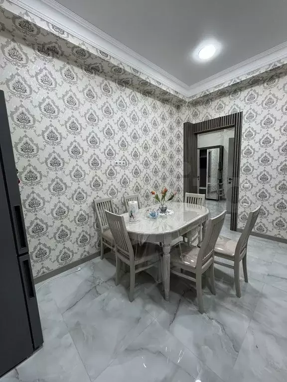 2-к. квартира, 100 м, 3/10 эт. - Фото 1