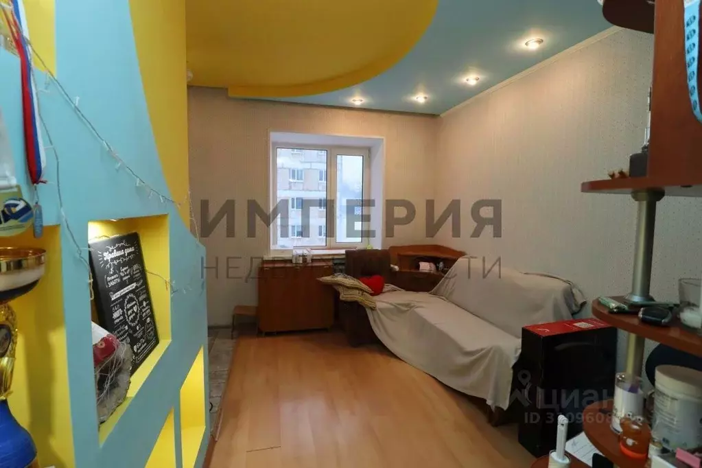 3-к кв. Магаданская область, Сокол пгт ул. Королева, 7 (55.4 м) - Фото 1