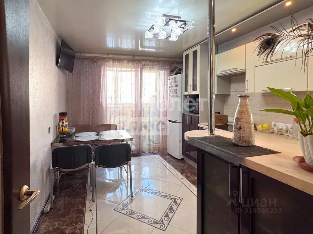 3-к кв. Амурская область, Благовещенск ул. Василенко, 14 (80.6 м) - Фото 2