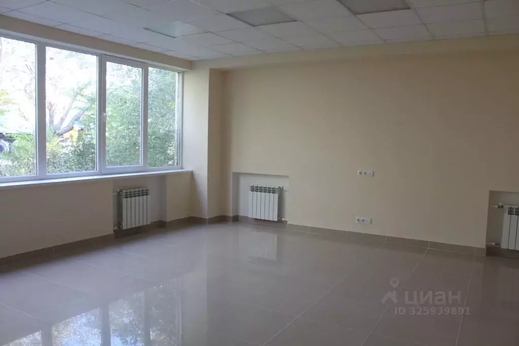 Офис в Севастополь ул. Индустриальная, 3 (39 м) - Фото 1