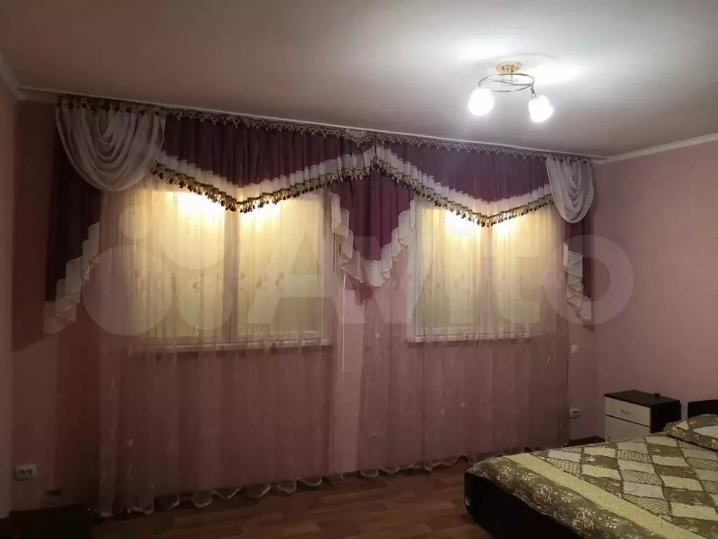 1-к. квартира, 55 м, 1/6 эт. - Фото 1