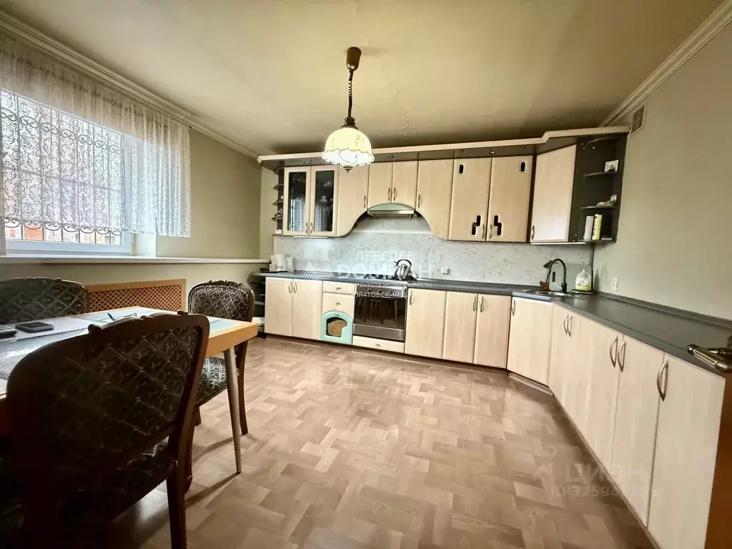 Дом в Ростовская область, Новочеркасск Комитетская ул., 137 (160 м) - Фото 2