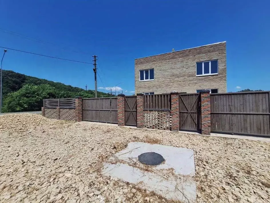 Дом в Краснодарский край, Северский район, Ильское городское ... - Фото 1