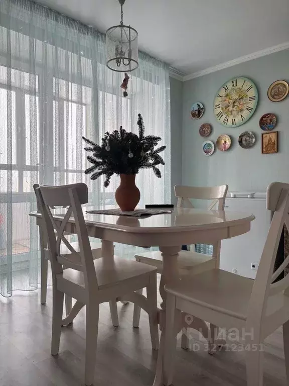 3-к кв. Башкортостан, Уфа ул. Джалиля Киекбаева, 8 (91.4 м) - Фото 1