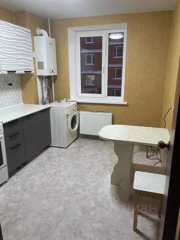 2-к кв. Волгоградская область, Волгоград ул. 70-летия Победы, 27 (48.1 ... - Фото 1