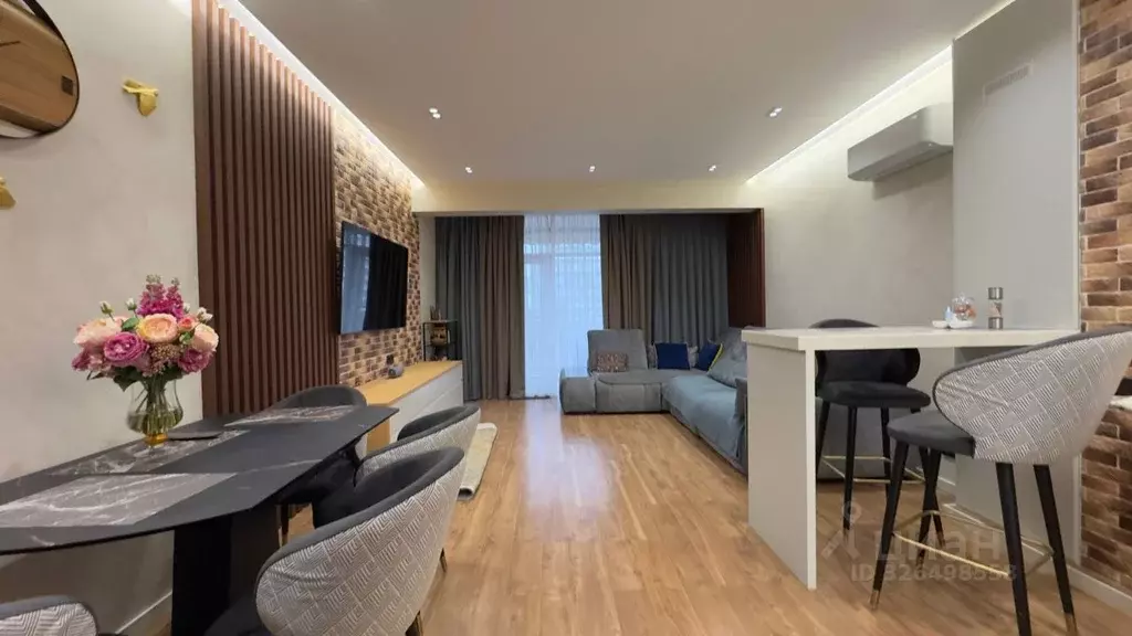 2-к кв. Краснодарский край, Сочи Светлана мкр, ул. Гагринская, 3/8 ... - Фото 1