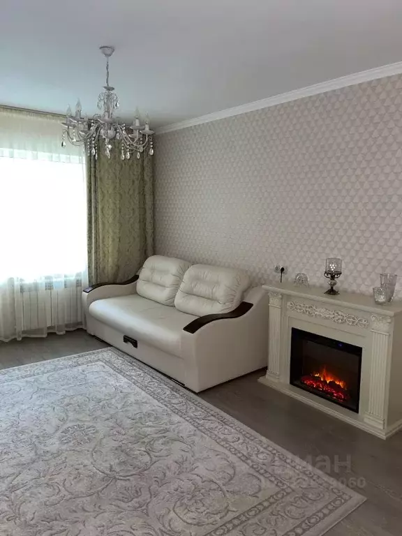 2-к кв. Омская область, Омск ул. Куйбышева, 144 (52.9 м) - Фото 1