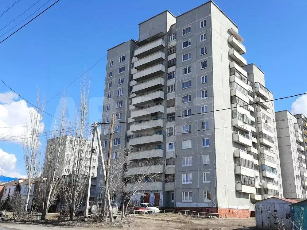 3-к кв. Омская область, Омск ул. 15-я Рабочая, 90 (69.9 м) - Фото 0