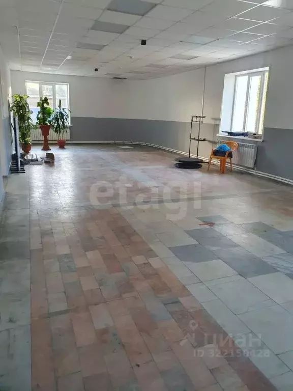 Помещение свободного назначения в Саха (Якутия), Якутск ул. ... - Фото 1