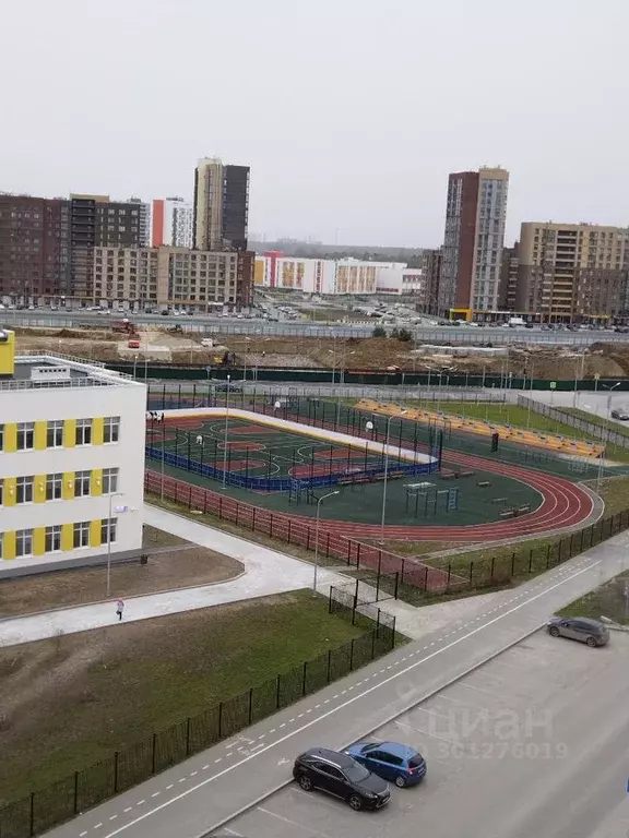 1-к кв. Тюменская область, Тюмень ул. Андрея Бушуева, 6 (42.7 м) - Фото 0