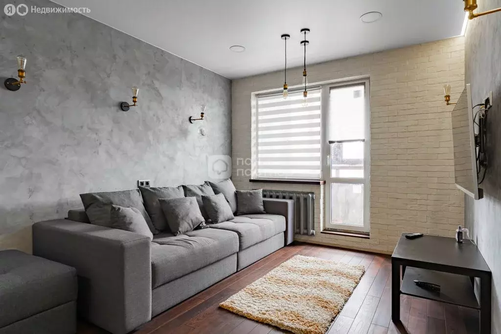 2-комнатная квартира: Санкт-Петербург, Малая Карпатская улица, 17 ... - Фото 1