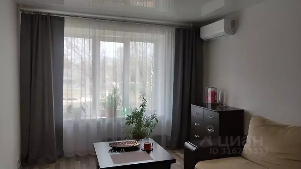 2-к кв. Самарская область, Тольятти просп. Степана Разина, 20 (45.3 м) - Фото 0