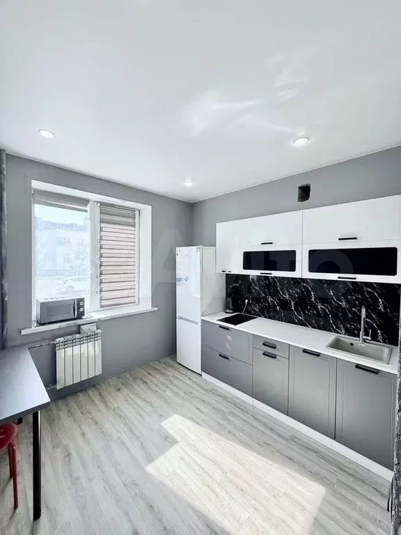 1-к. квартира, 40 м, 1/16 эт. - Фото 0