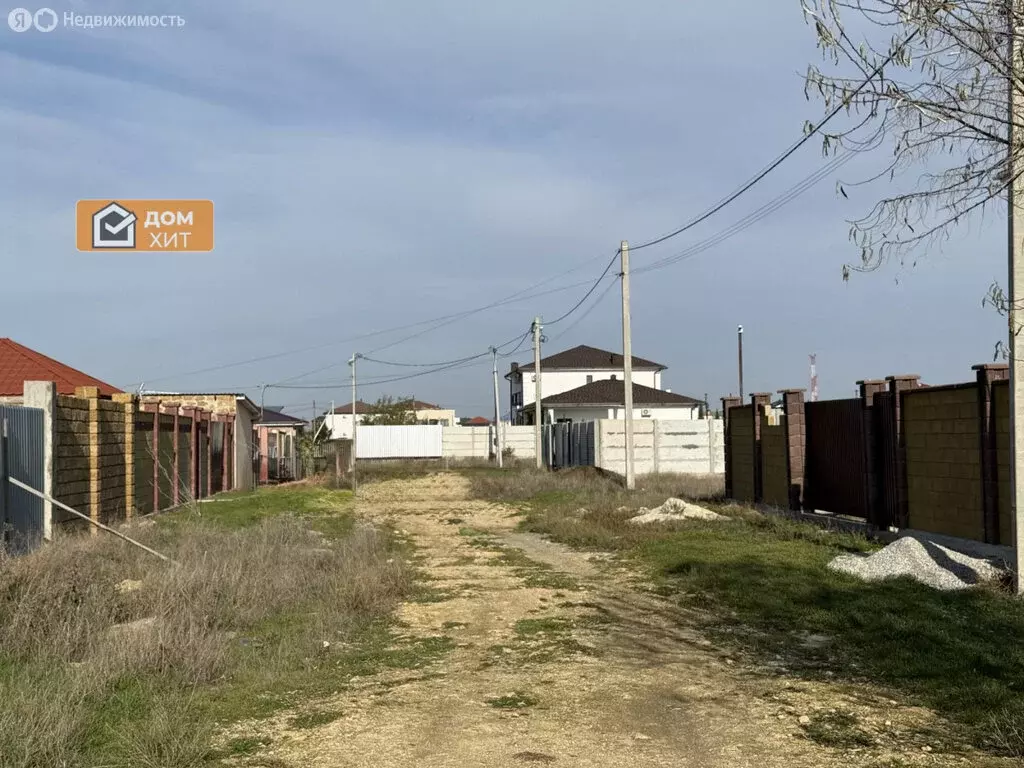 Участок в Сакский район, село Уютное (6 м) - Фото 1