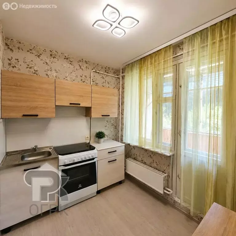 2-комнатная квартира: посёлок городского типа Поварово, микрорайон № ... - Фото 1