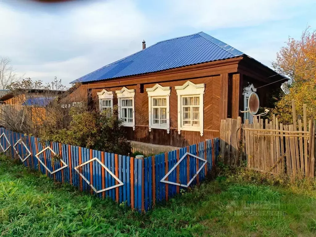 Дом в Свердловская область, Богданович муниципальный округ, с. ... - Фото 1