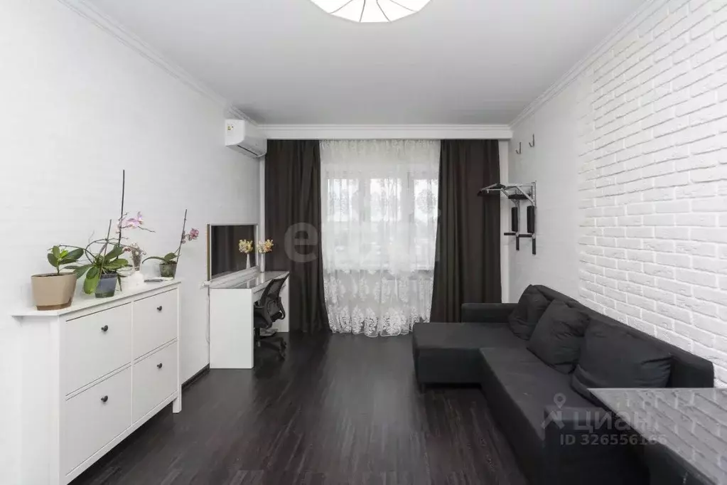 1-к кв. Тюменская область, Тюмень Широтная ул., 209 (48.6 м) - Фото 0