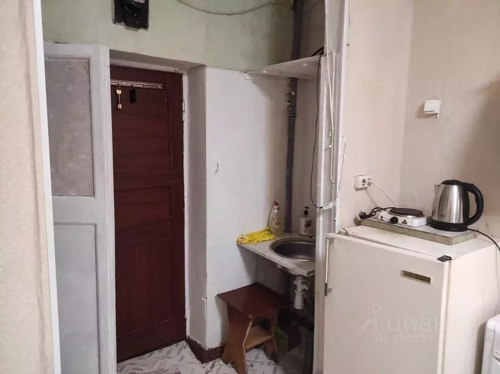 Комната Новосибирская область, Новосибирск ул. Блюхера, 28 (16.0 м) - Фото 0