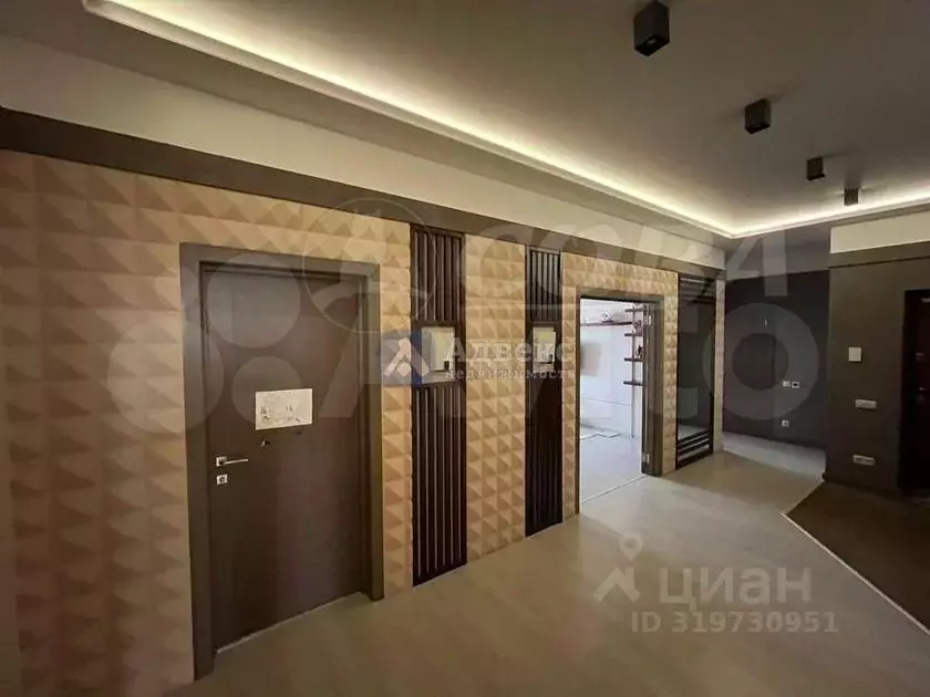3-к кв. Тюменская область, Тюмень ул. Малыгина, 90 (122.0 м) - Фото 1