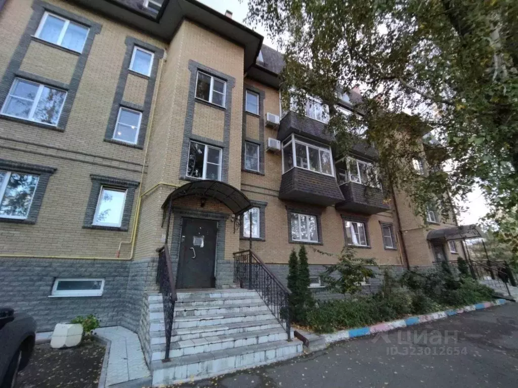 3-к кв. Курская область, Курск Рябиновая ул., 8Б (74.0 м) - Фото 1